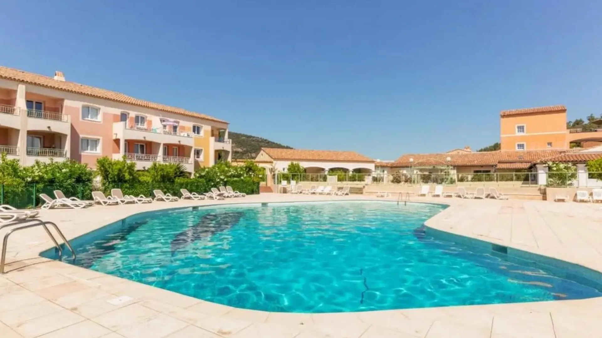 Apartment With Sea View In Roquebrune-Sur-Argens France
